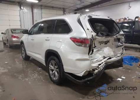 2015 Toyota Highlander Le Plus V6 из США, поврежденный, VIN 5TDBKRFH6FS176240
